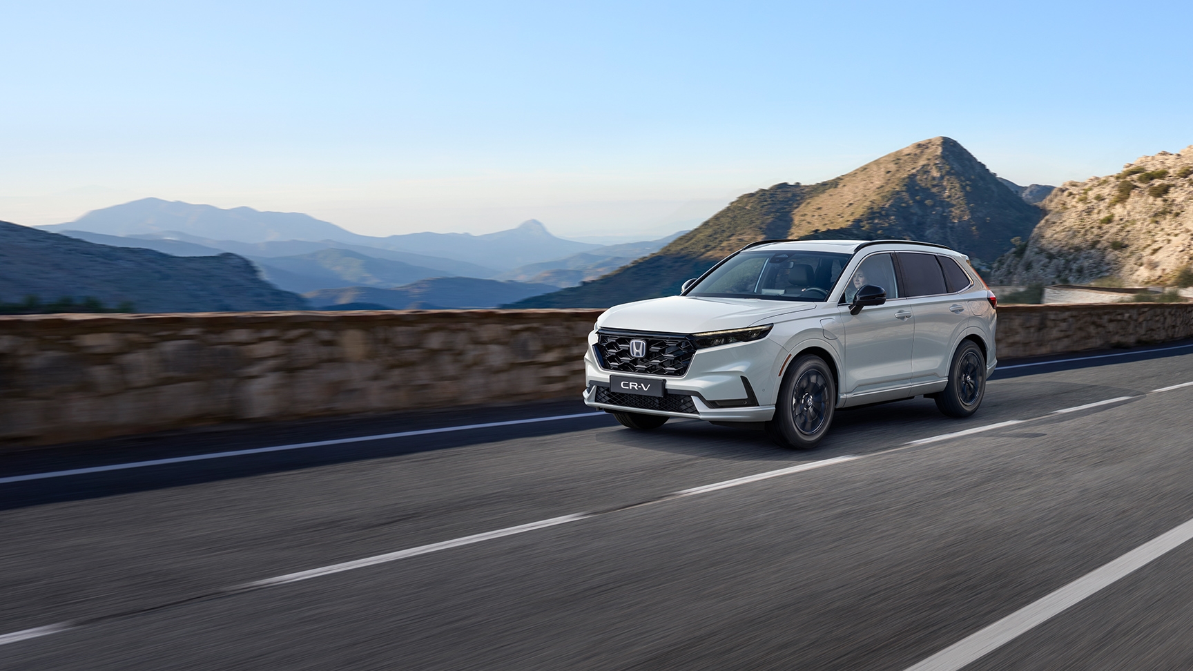 Plně hybridní SUV Honda CR-V e:HEV a plug-in hybridní e:PHEV