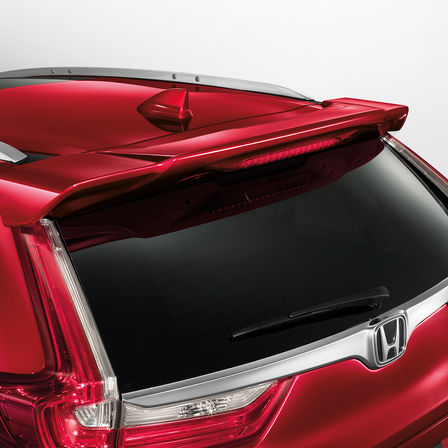 Detailní záběr dveří zavazadlového prostoru modelu Honda CR-V.