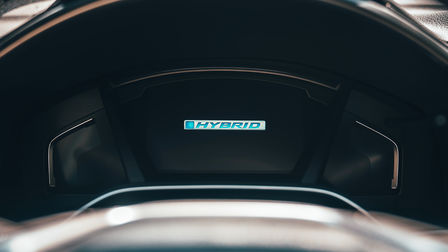 Detailní záběr na systém hnacího ústrojí vozu Honda CR-V Hybrid