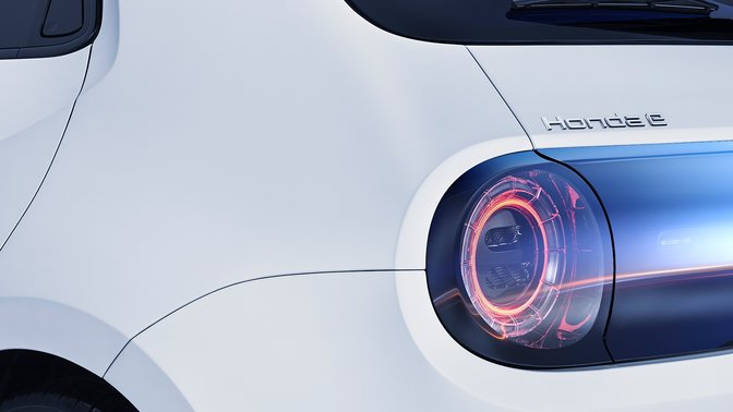 Vnější čelní snímek modelu Honda e.