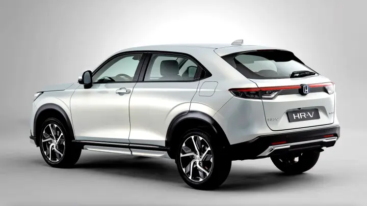 Design exteriéru a interiéru vozu HR-V hybrid