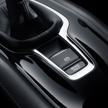 Detailní pohled na tlačítka v interiéru modelu Honda HR-V