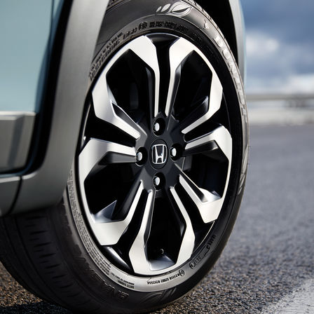 Detailní záběr kola modelu Honda Jazz