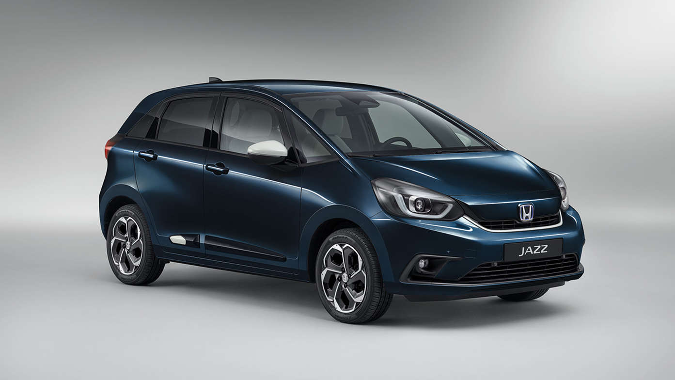 Honda Jazz Hybrid ve studiu se sadou Funkční zábava – bílá.