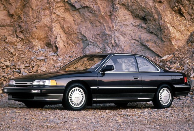 Bočn&iacute; pohled na vůz Honda Acura Legend Coupe
