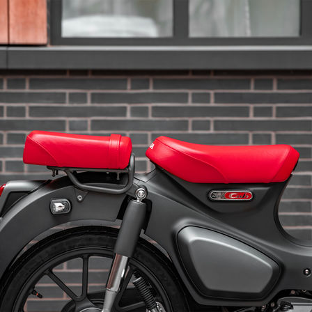 Honda – Super Cub C125 – Jedno tělo s jezdcem