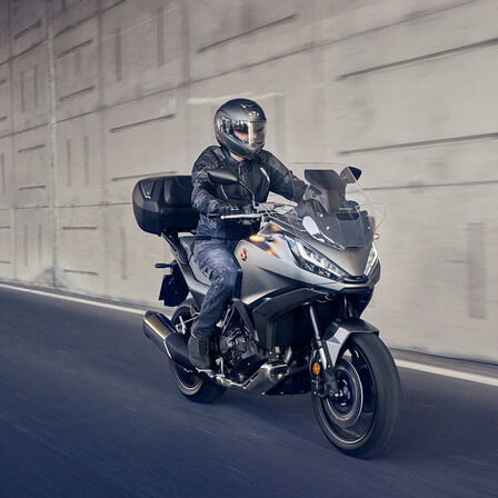 Honda NT1100 – venkovní snímek