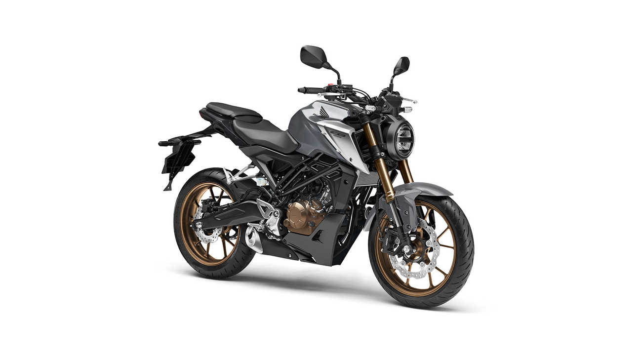 CB125R – Myslete ve velkém
