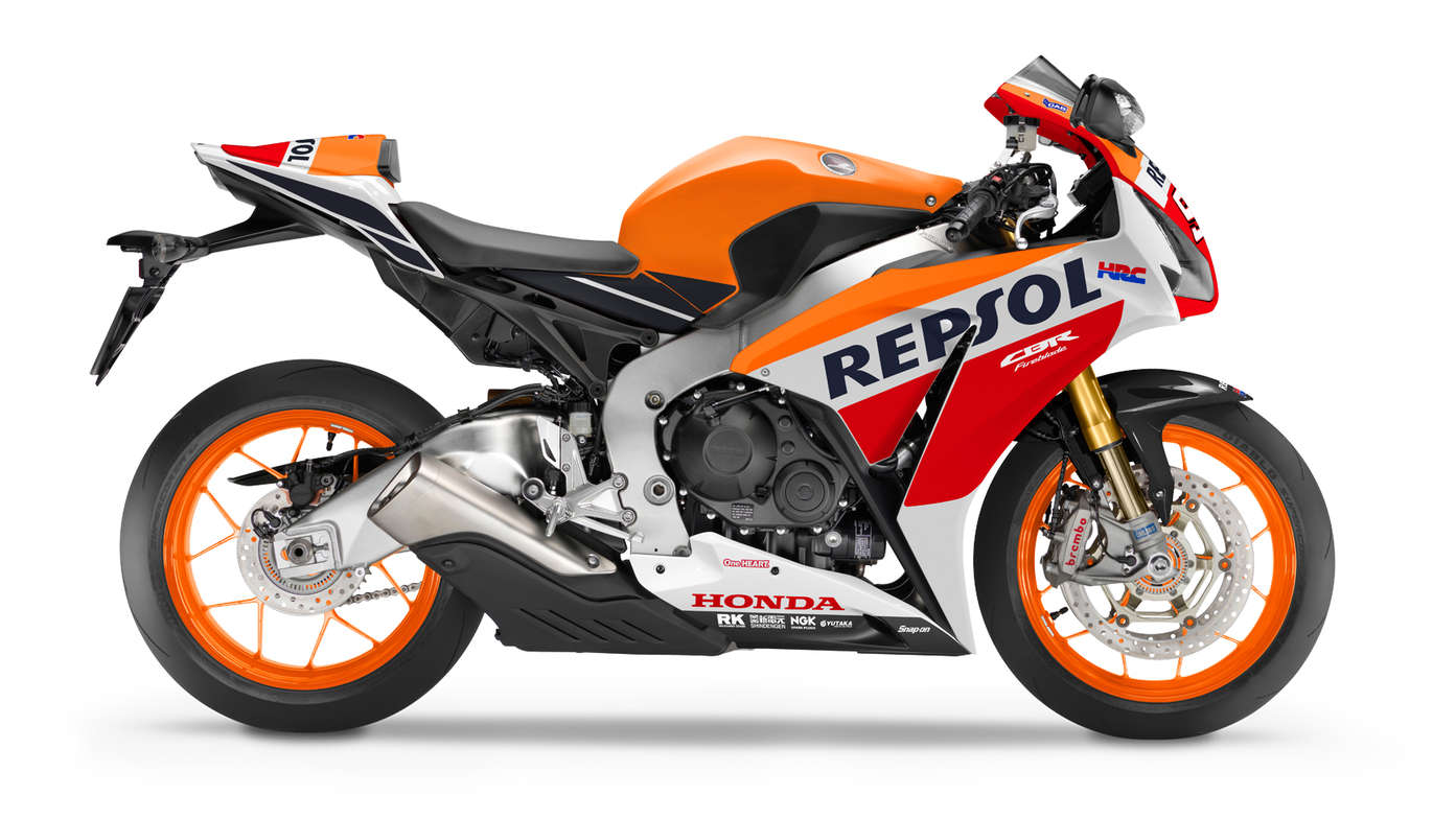 Boční pohled na motocykl Honda CBR1000RR Fireblade SP.