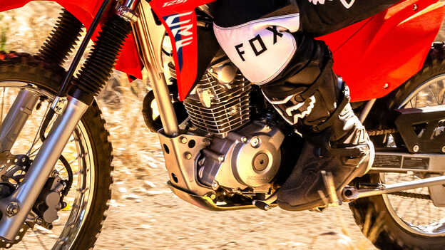 Čtyřtaktní motor Honda CRF125F 124,9 cm3