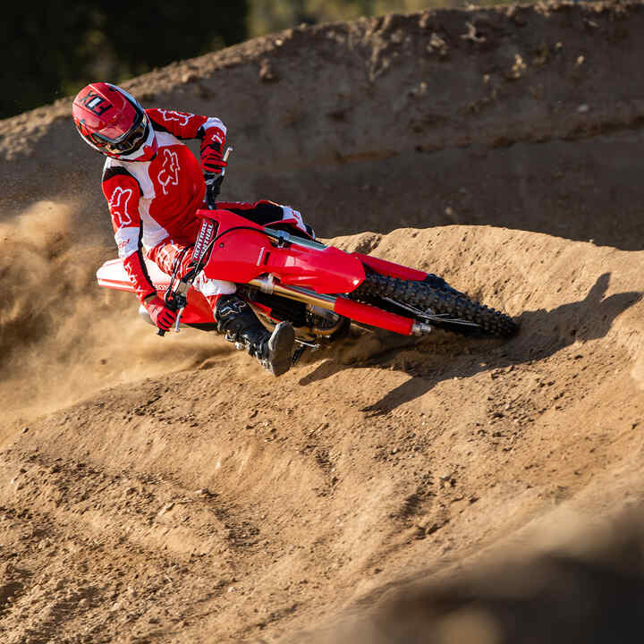 Honda – CRF250R – Vylepšený pro vítězství