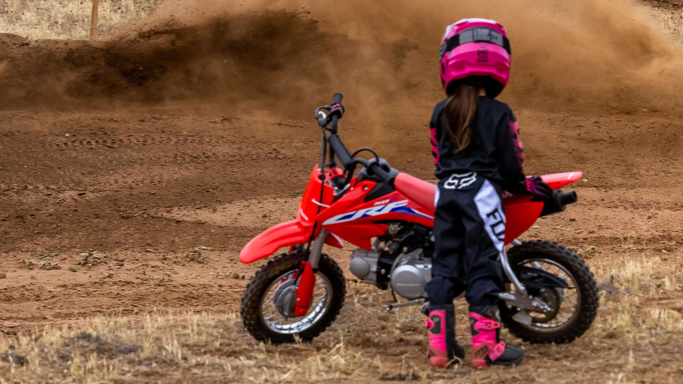 CRF50F – vzhůru ze sedla