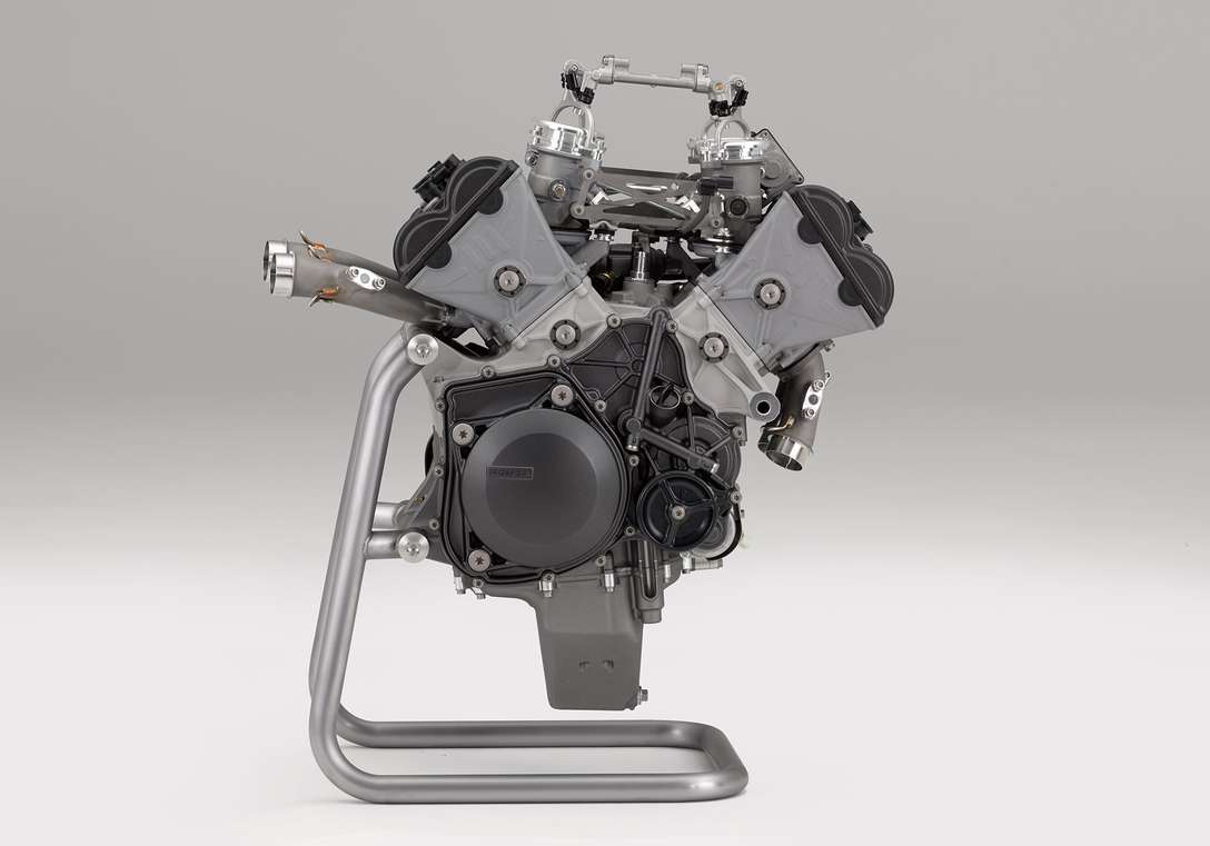 Detailní záběr motoru modelu RC213V-S