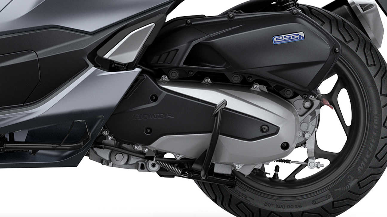 Honda PCX125 – výkonnější 4ventilový vodou chlazený motor eSP+ SOHC 