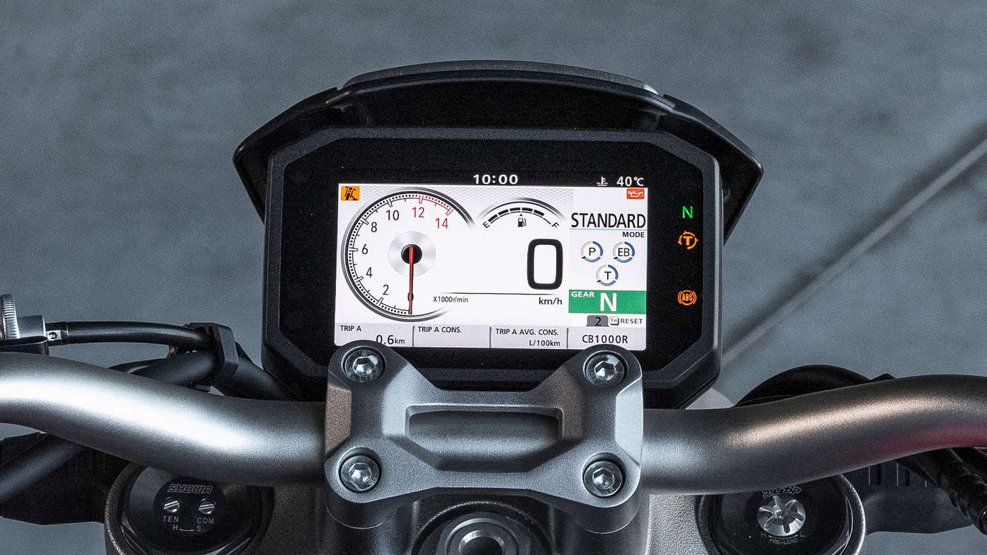 Honda CB1000R, 5palcový displej TFT se systémem hlasového ovládání chytrého telefonu Honda