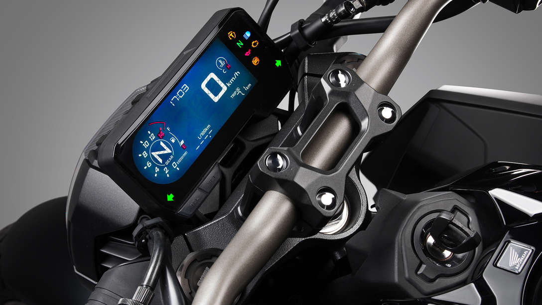 CB650R Neo Sports Café, zepředu, záběr na kokpit