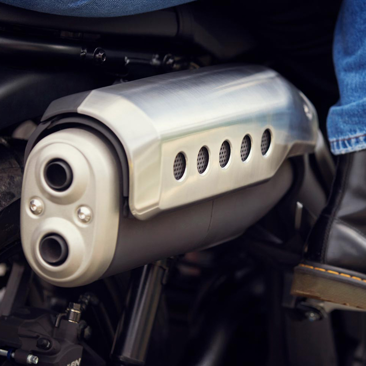 Detailní záběr na motocykl Honda CL500.