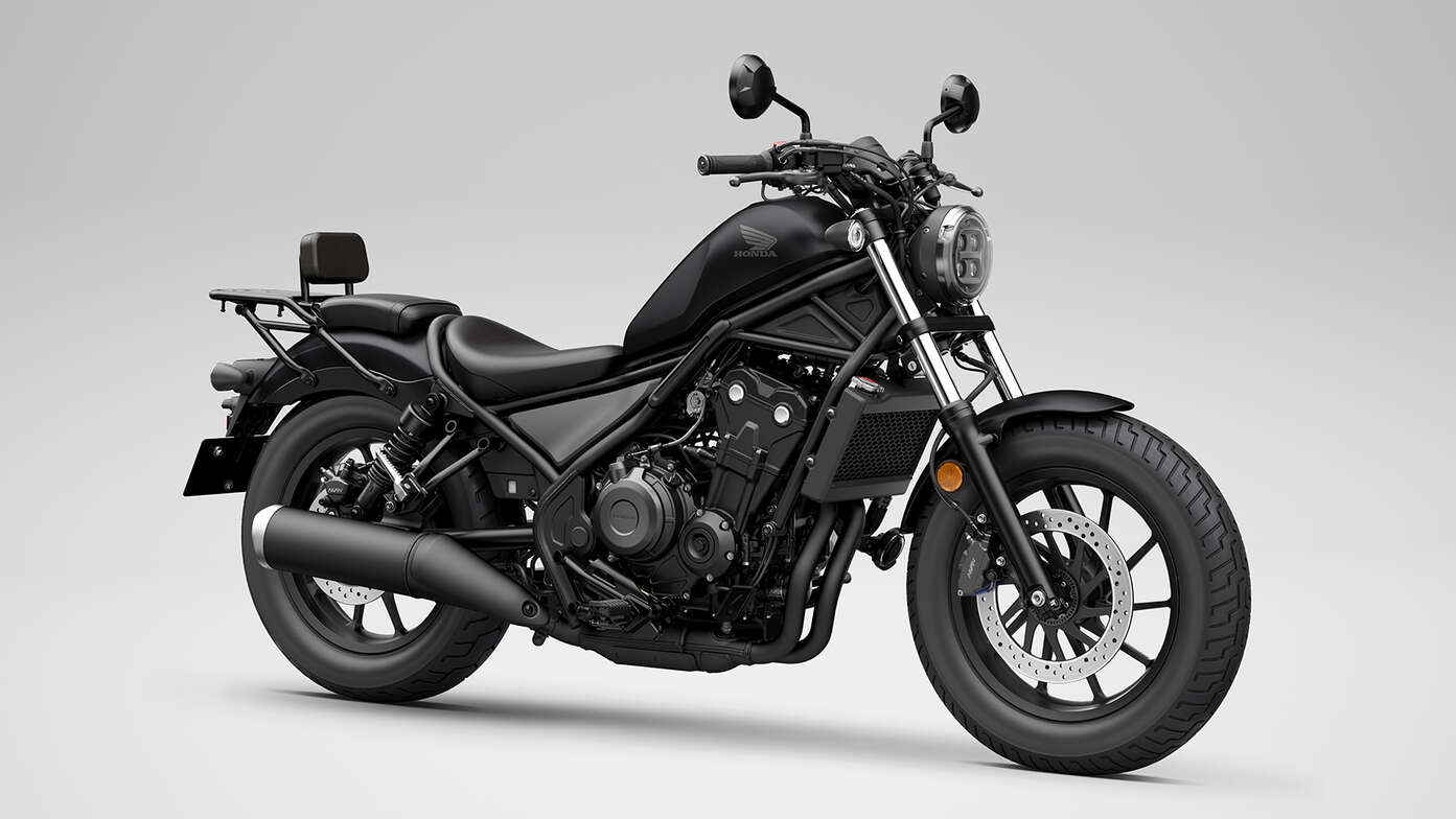 Honda CMX500 Rebel se sadou příslušenství Comfort