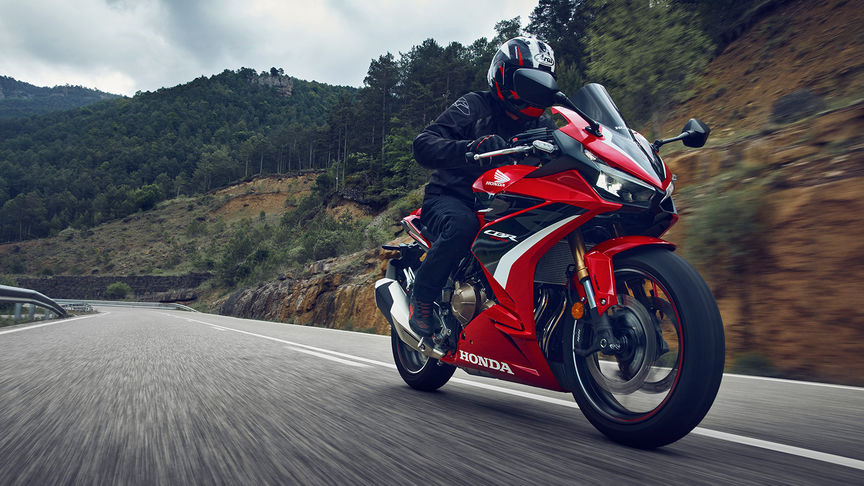 CBR500R: Naše nejmenší supersportovní stroje