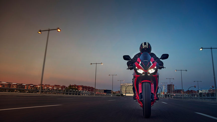 CBR500R: Naše nejmenší supersportovní stroje