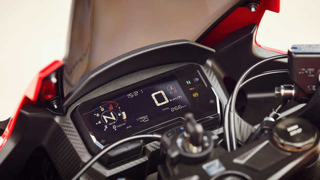 CBR500R: Sportovní LCD displej