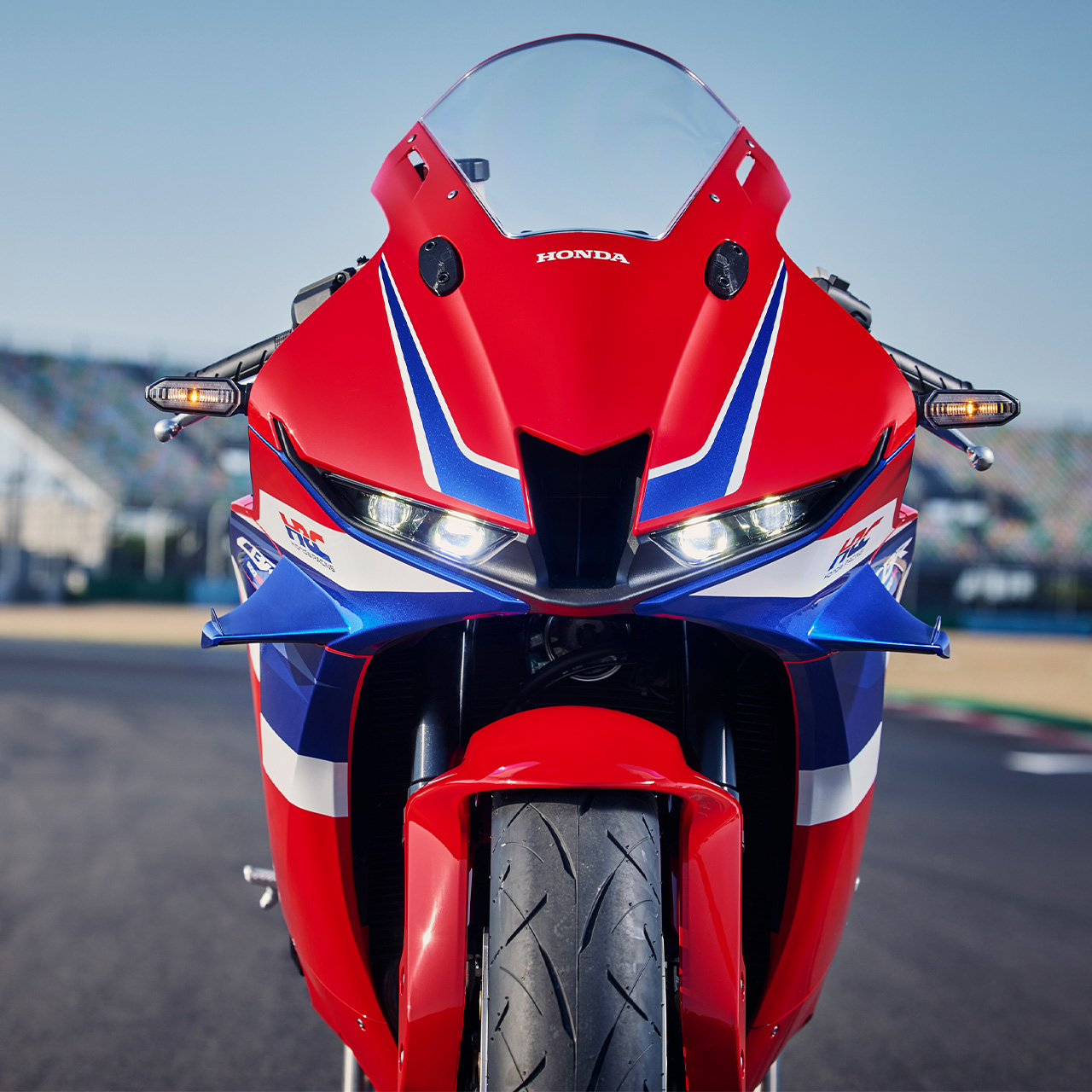 CBR600RR – Detailní pohled na logo HRC
