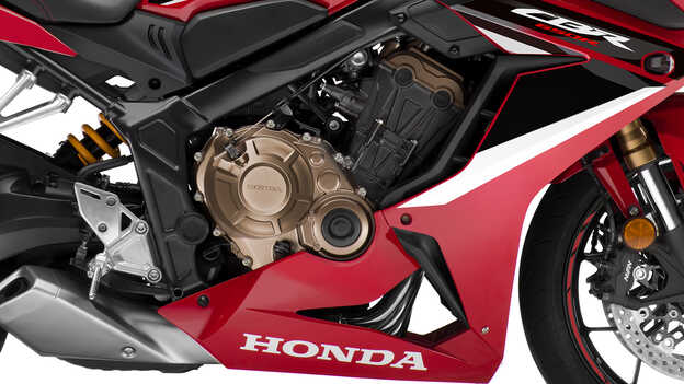 ČTYŘVÁLCOVÝ MOTOR