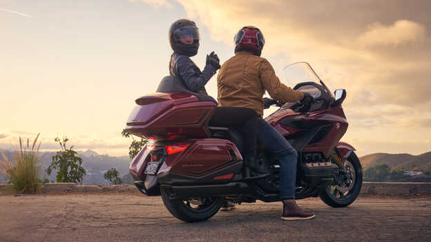 Honda GL1800 Gold Wing Tour, pohodlná jízdní poloha spolujezdce
