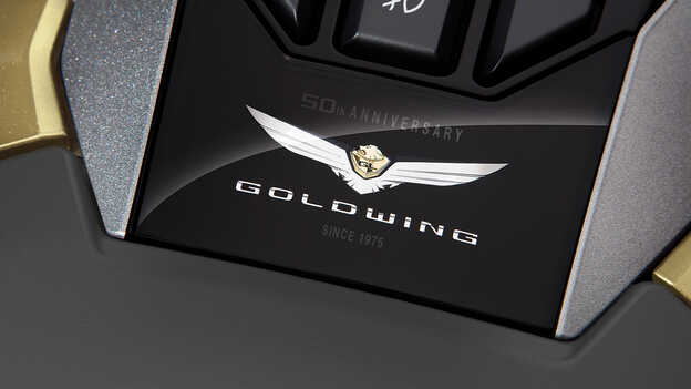 Honda GL1800 Gold Wing Tour, vybavený airbagem